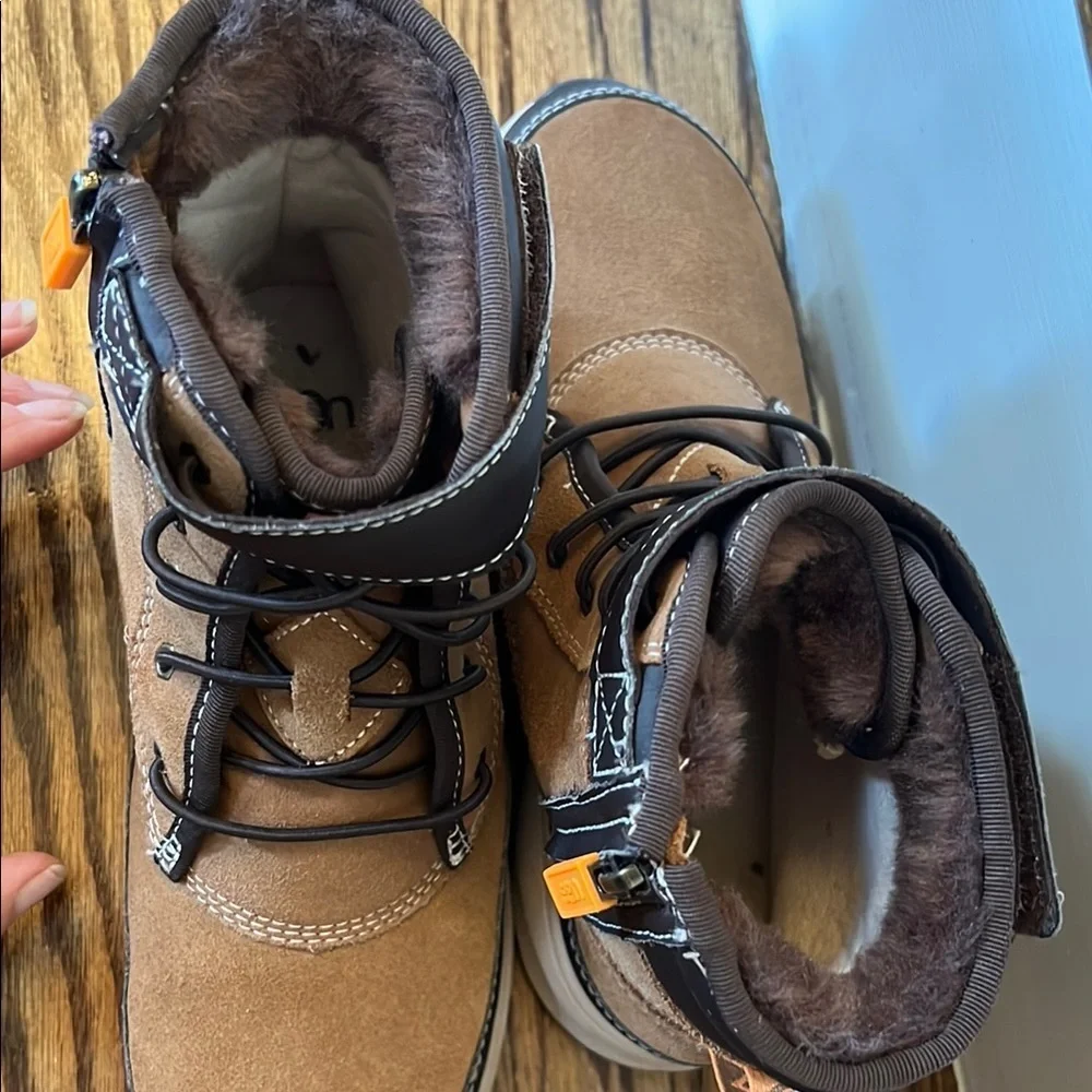 UGG Chestnut Arren Boots NWOT